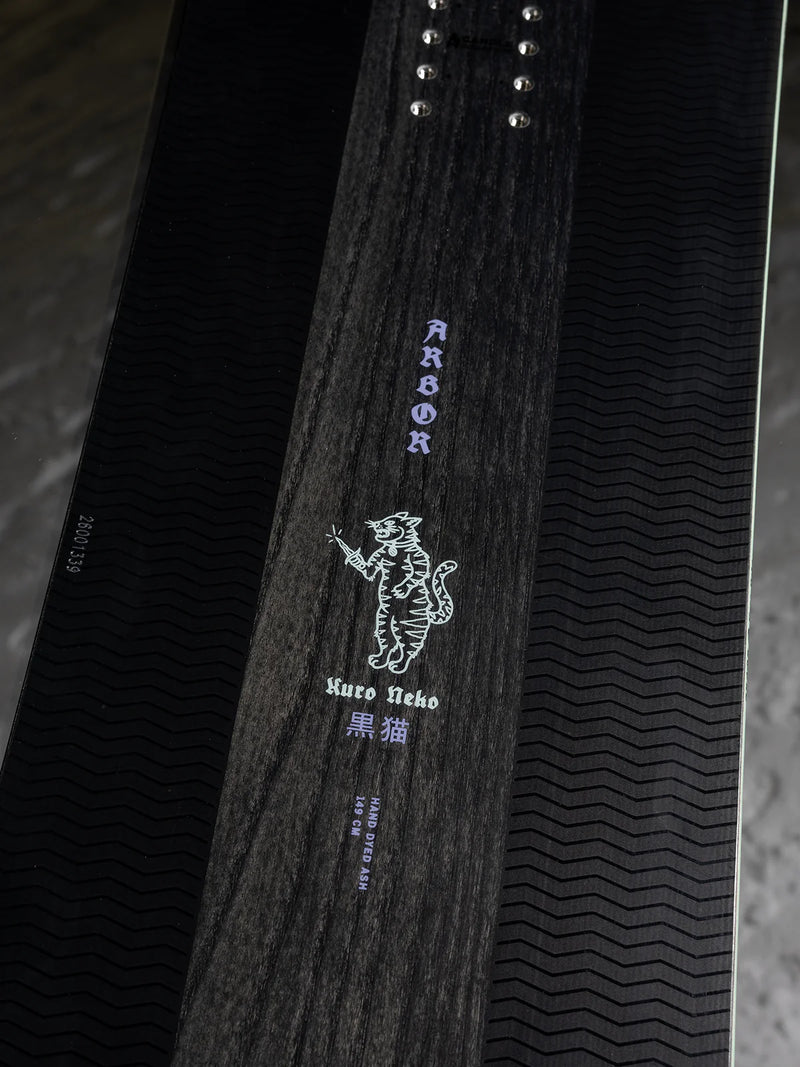 Load image into Gallery viewer, Arbor Women's Kuro Neko Snowboard 2026