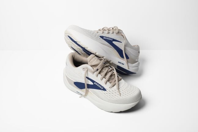 Load image into Gallery viewer, Brooks Men's Ghost Max 3