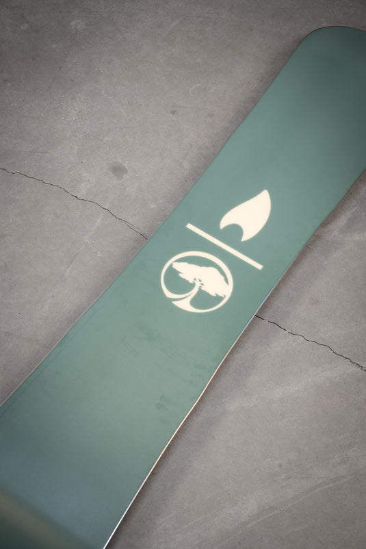 Arbor Women's Cadence Snowboard 2026