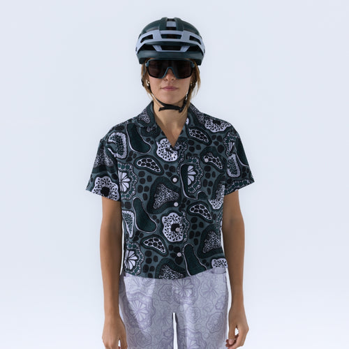 Load image into Gallery viewer, Wild Rye Women's Lil Party Shirt