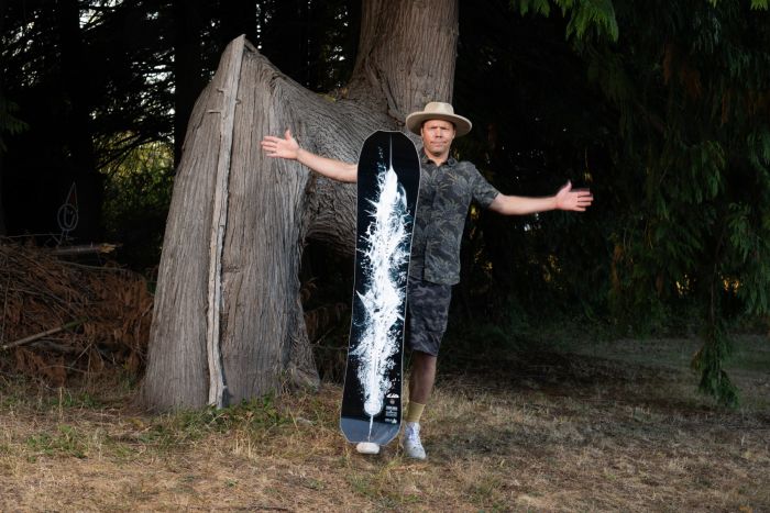 Load image into Gallery viewer, Lib Tech Orca Snowboard 2025