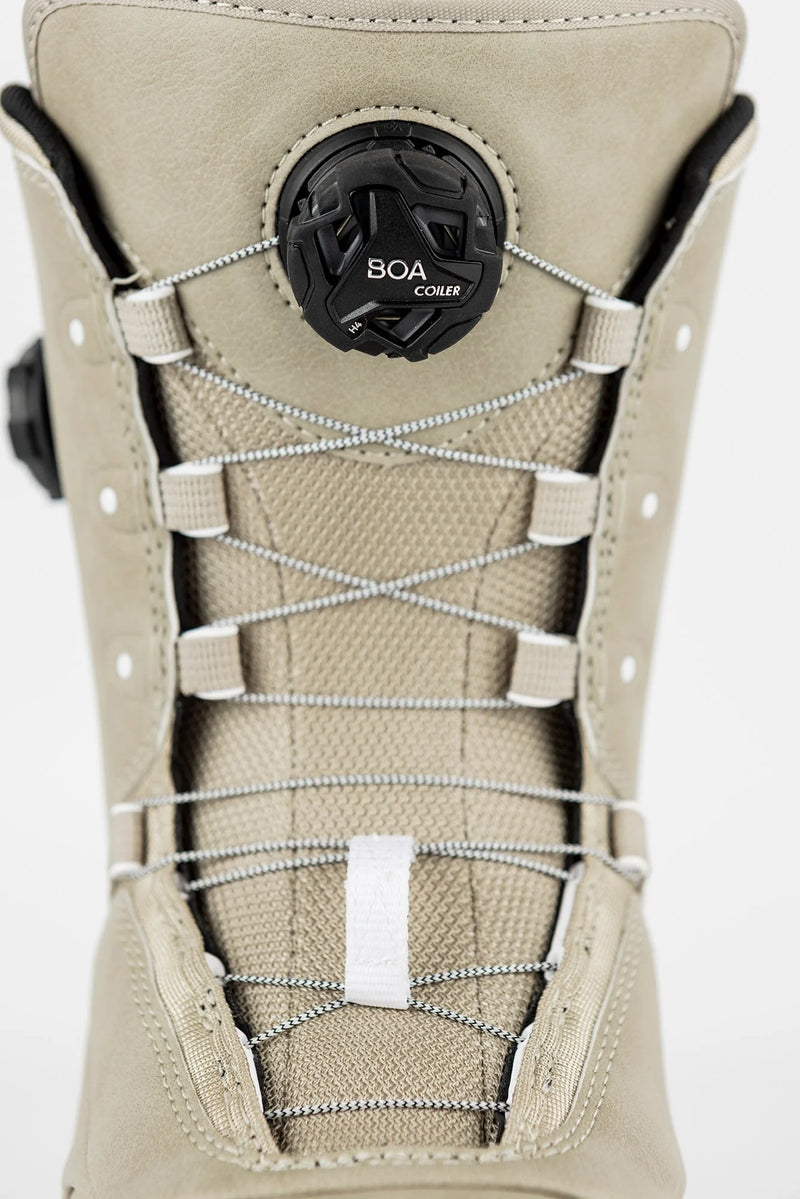 Load image into Gallery viewer, Nitro Women's Crown BOA Snowboard Boot 2025