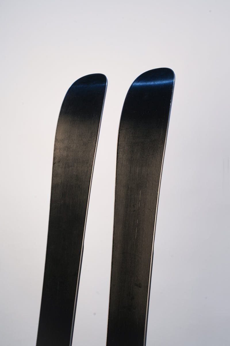 Load image into Gallery viewer, Atomic Bent Jr. Ski w/ Atomic C5 Binding 2026