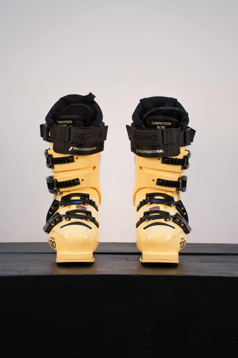 Load image into Gallery viewer, Atomic Remedy 130 Ski Boot 2027