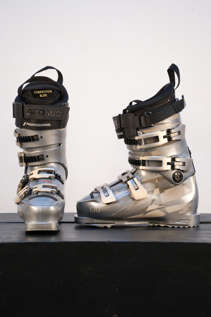 Load image into Gallery viewer, Atomic Remedy 130 LTD Ski Boot 2027