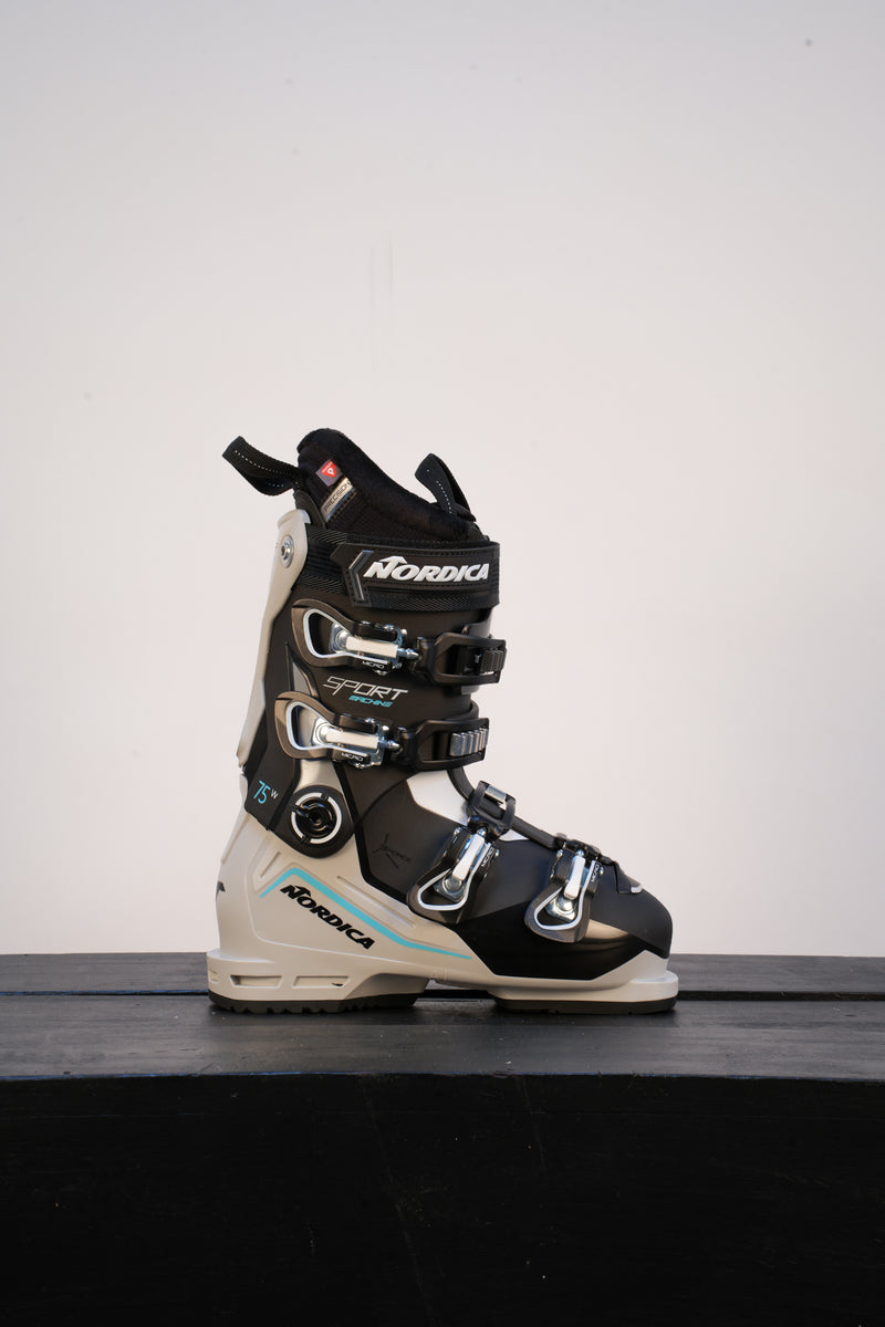 Load image into Gallery viewer, Nordica Women's Sportmachine 3 75 Ski Boot 2027