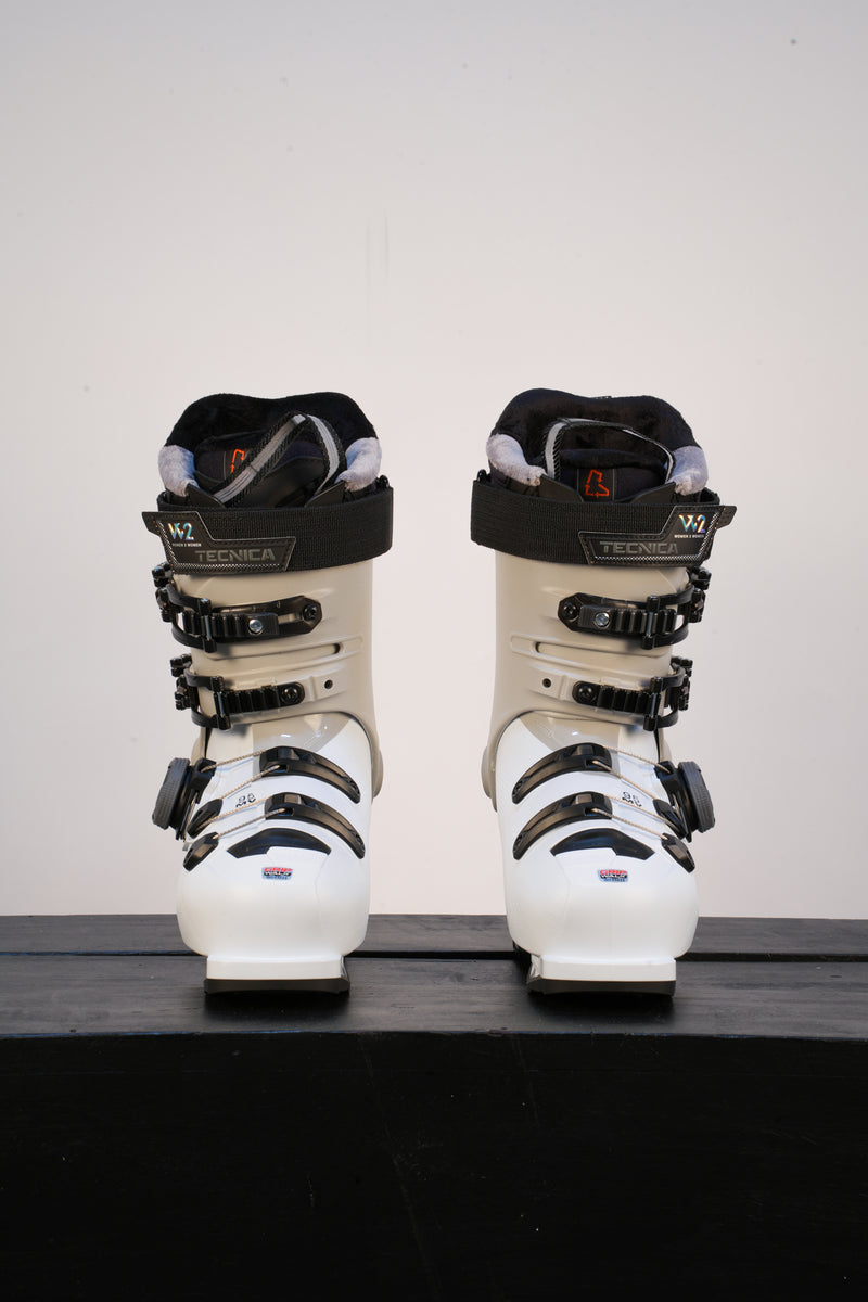 Load image into Gallery viewer, Tecnica Women's Mach BOA 95 MV GW Ski Boot 2027