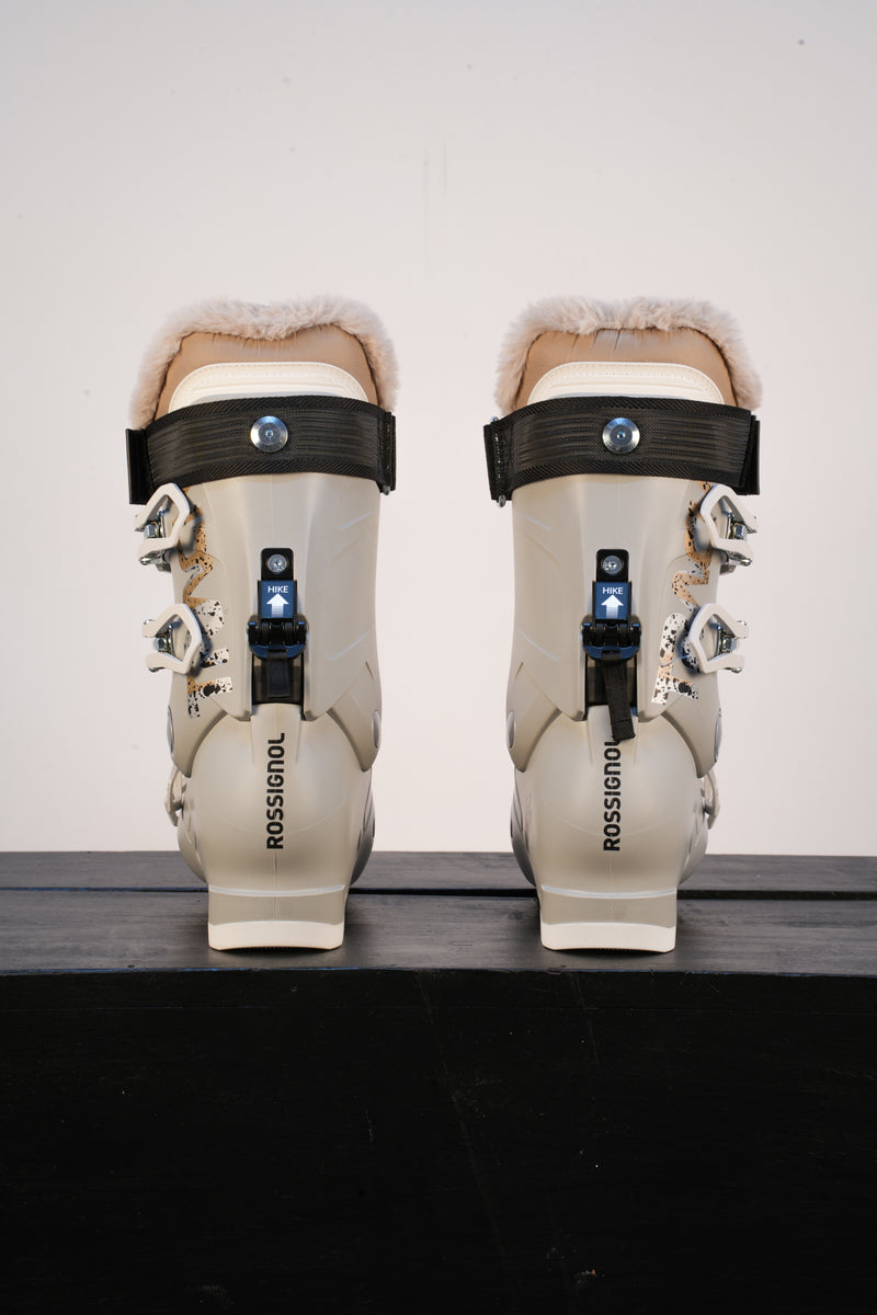 Load image into Gallery viewer, Rossignol Women's Track 70 Ski Boot 2027