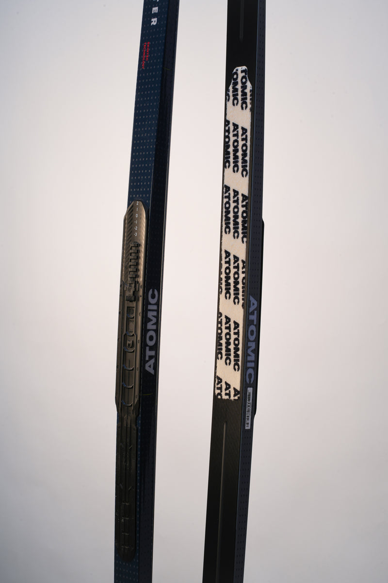 Load image into Gallery viewer, Atomic Redster C8 Skintec Ski Set