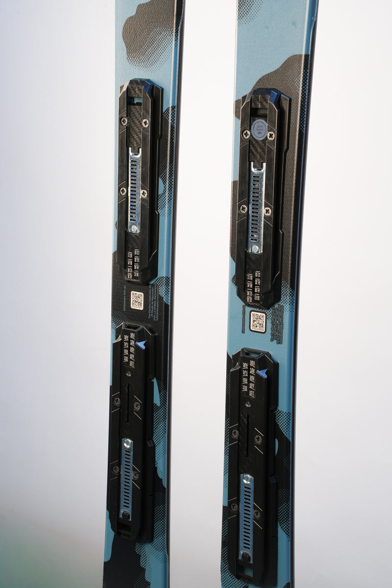 Load image into Gallery viewer, Faction W27 Prodigy 0 Skis + M10 GW Binding 2027
