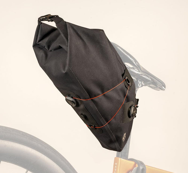 Load image into Gallery viewer, Silca Grinta Roll Top Saddle Bag - 2-5L