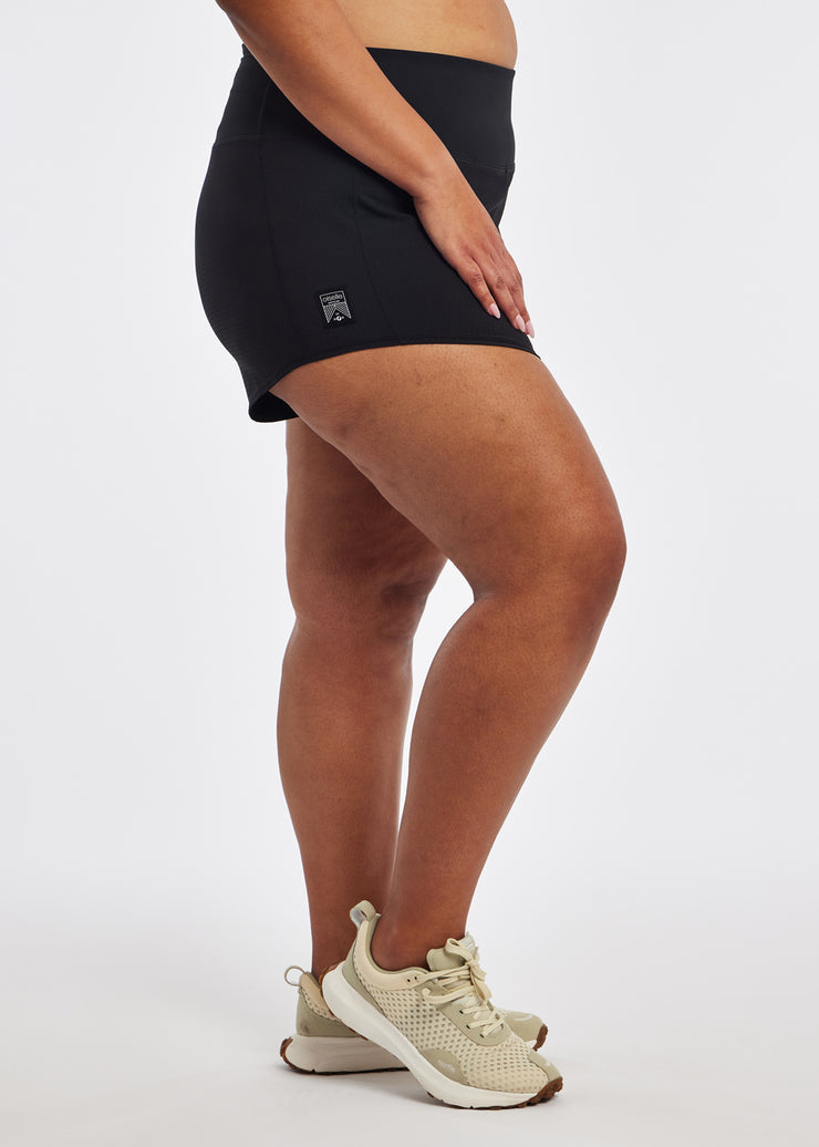 Load image into Gallery viewer, Oiselle Women's High Rise Roga Shorts 4"