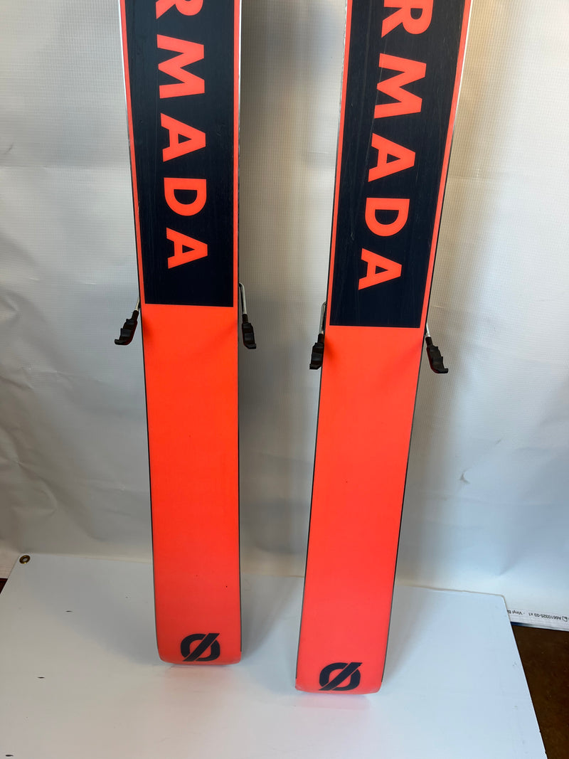 Load image into Gallery viewer, Demo Armada Zero Short Pants 176 w/ Marker Griffon 13 Demo Binding