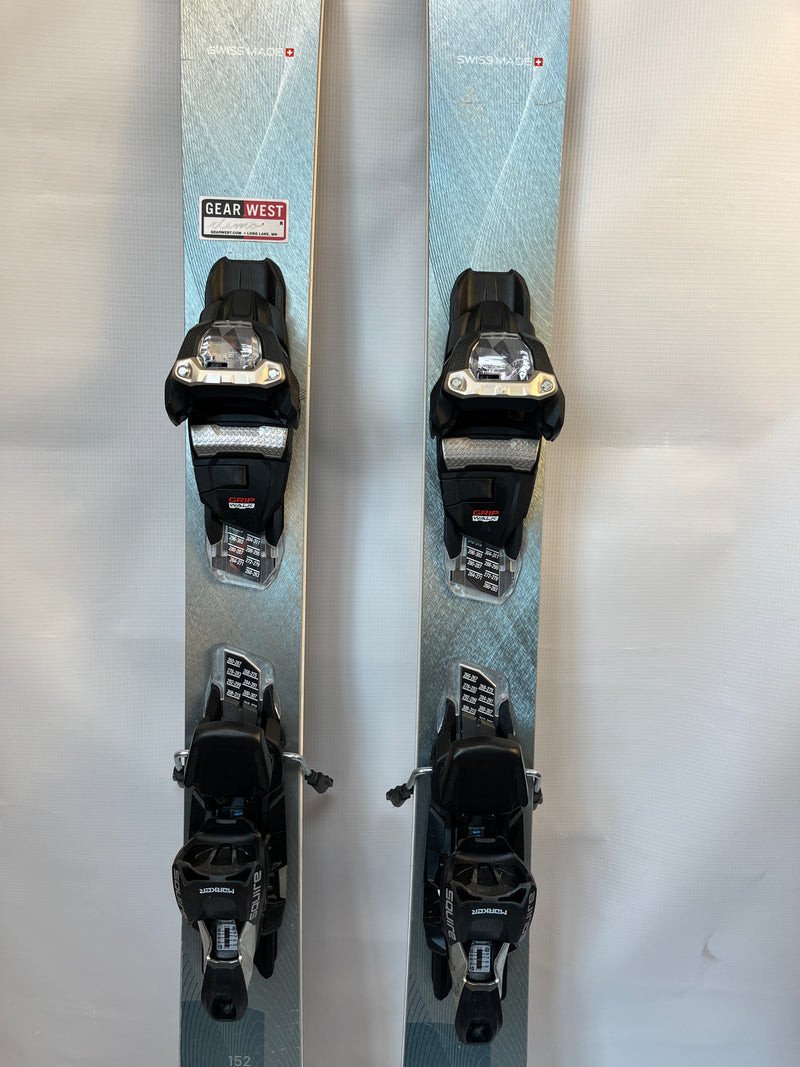 Load image into Gallery viewer, Demo Stockli Women's Nela 88 152cm w/ Marker Squire 11 TCX Demo Binding
