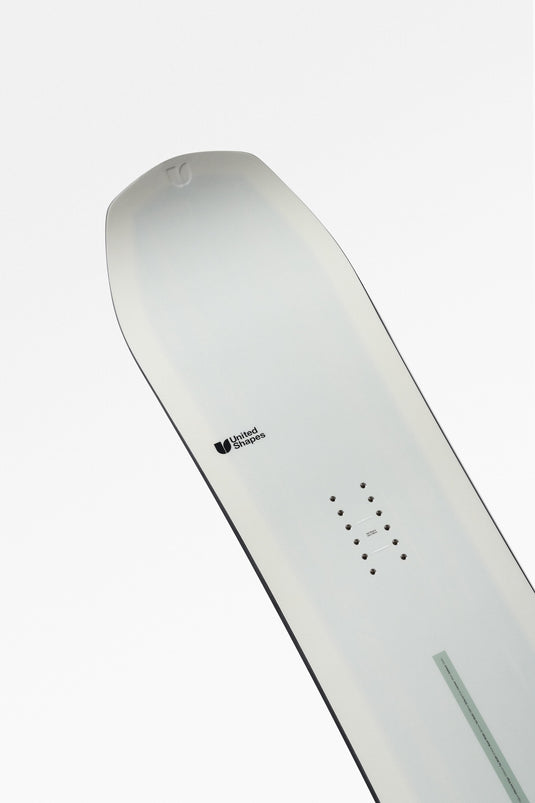 United Shapes Transmission Snowboard 2026