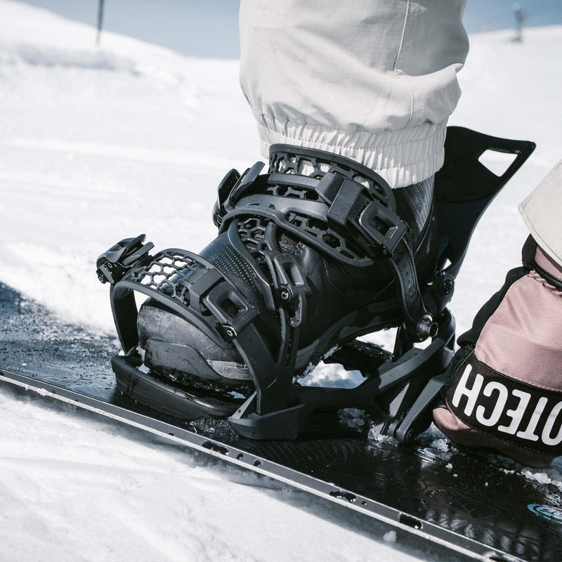 Load image into Gallery viewer, Nidecker Supermatic Snowboard Binding 2024 - Gear West