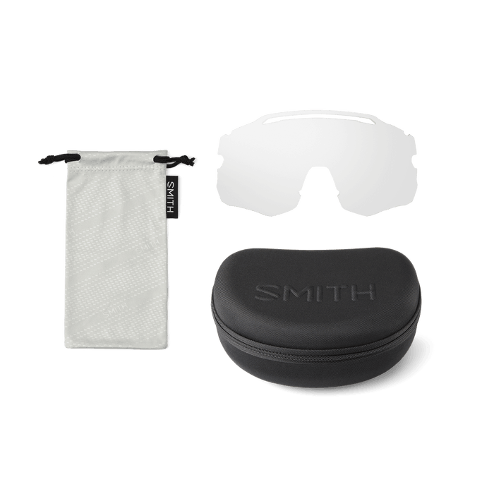 Load image into Gallery viewer, Smith Momentum Matte Black w/Chromapop Black - Gear West