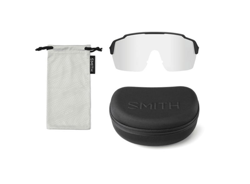 Load image into Gallery viewer, Smith Shift Split MAG in Matte Bone with ChromaPop Black Gold Mirror Lens - Gear West