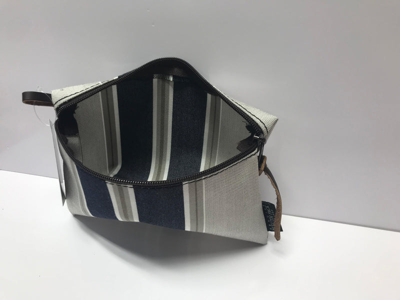 Load image into Gallery viewer, Duluth Pack Gear Stash / Medium - Gear West