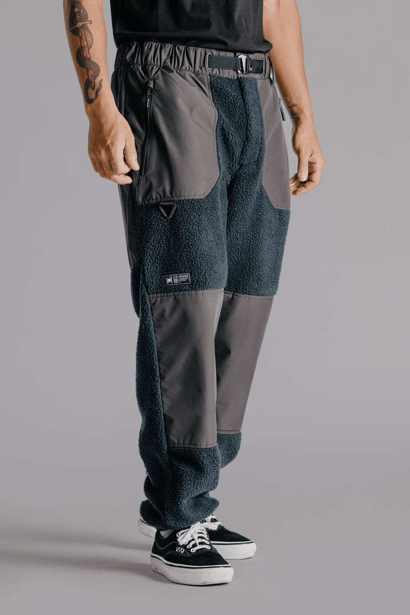 Load image into Gallery viewer, L1 Onyx Fleece Pants - Gear West
