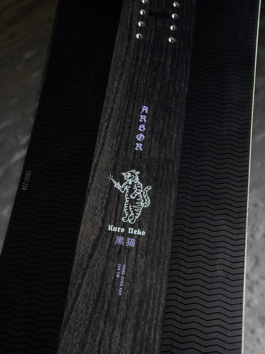 Arbor Women's Kuro Neko Snowboard 2026