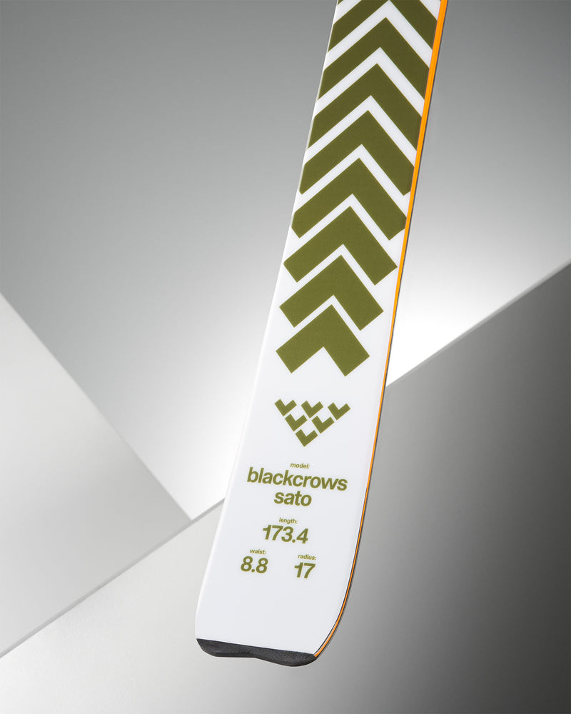 Load image into Gallery viewer, Black Crows Sato Ski 2026
