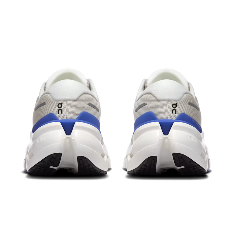 Load image into Gallery viewer, On Running Women's Cloudrunner 3
