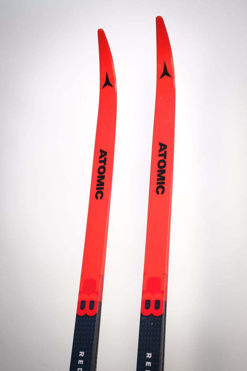 Load image into Gallery viewer, Atomic Redster C8 Skintec Ski Set
