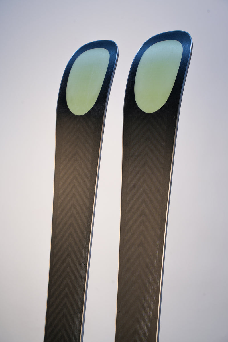 Load image into Gallery viewer, Kastle MX83 Ski
