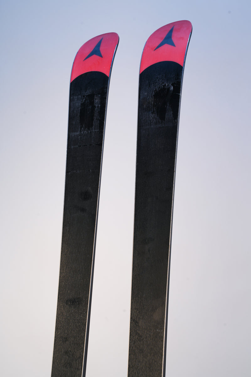 Load image into Gallery viewer, Atomic NY Redster G9 FIS RVSK Race Ski 2027
