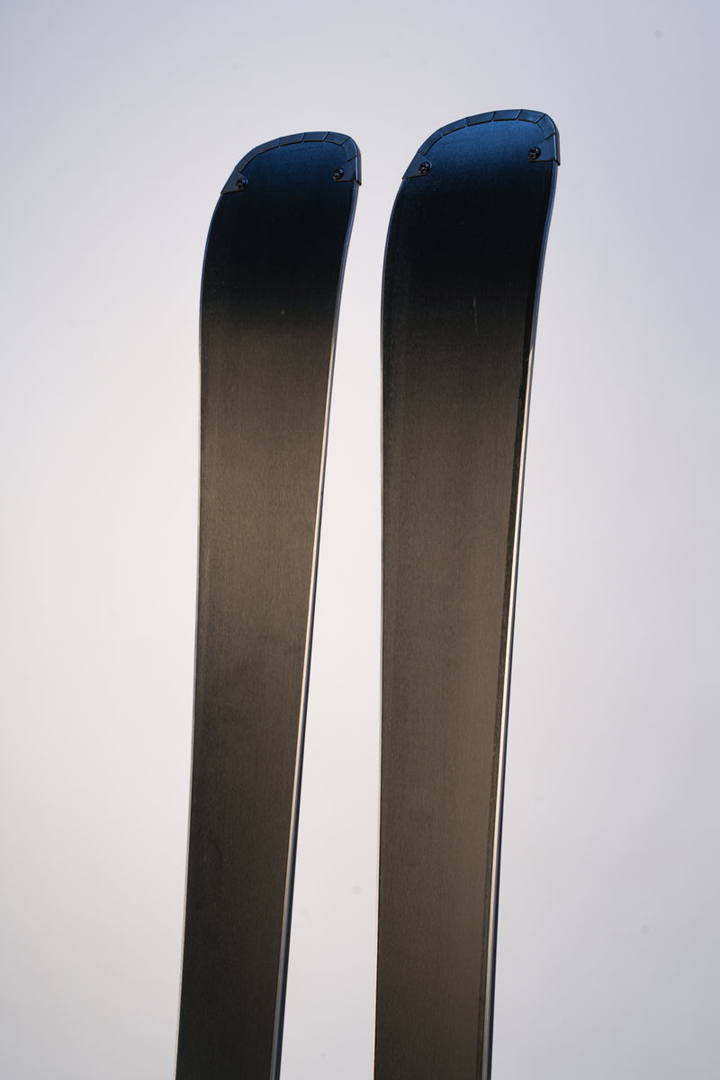 Load image into Gallery viewer, Atomic Women's Cloud Q8 Ski + M10 Binding 2027

