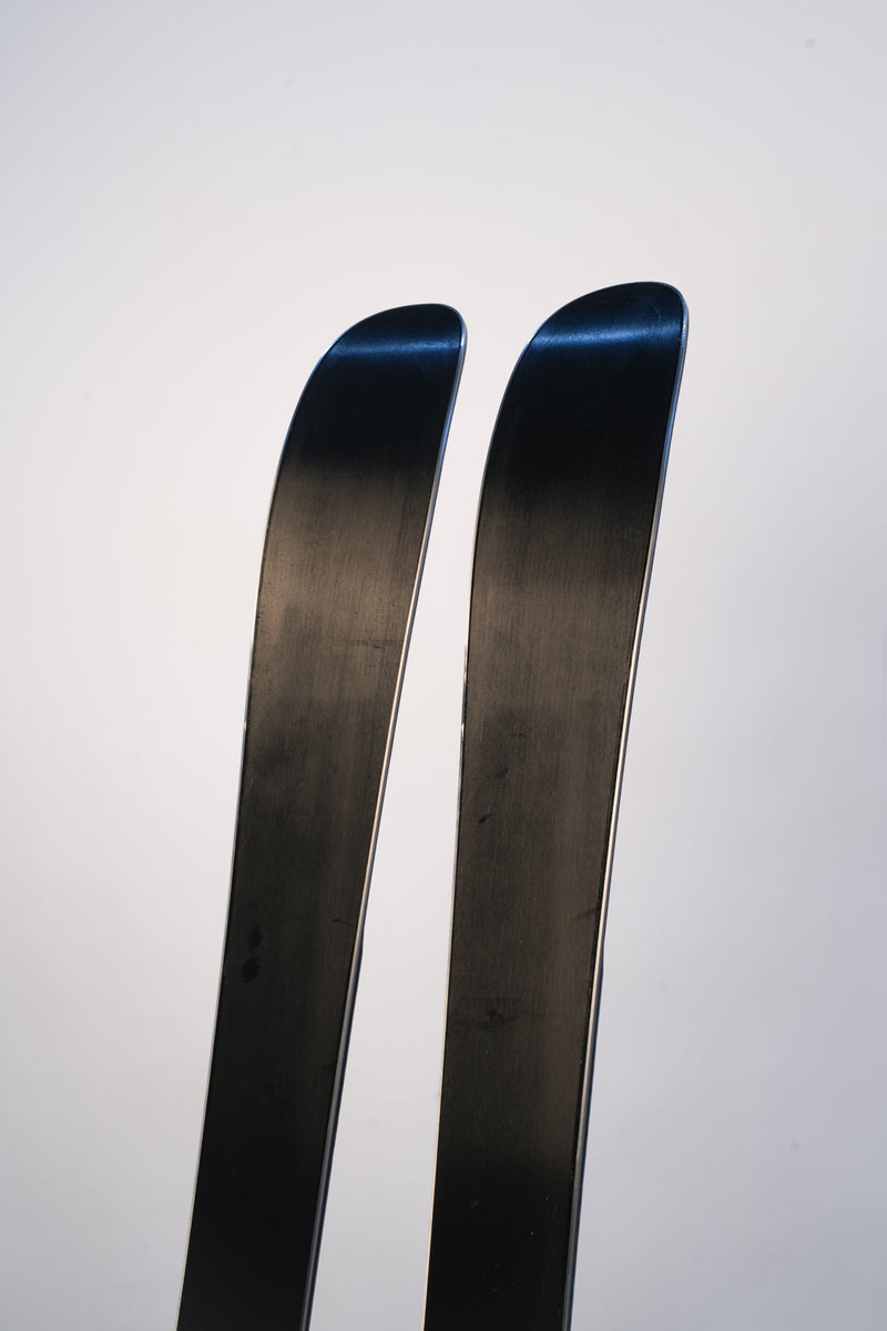 Load image into Gallery viewer, Atomic L Bent Jr. Ski + L6 Binding 2027
