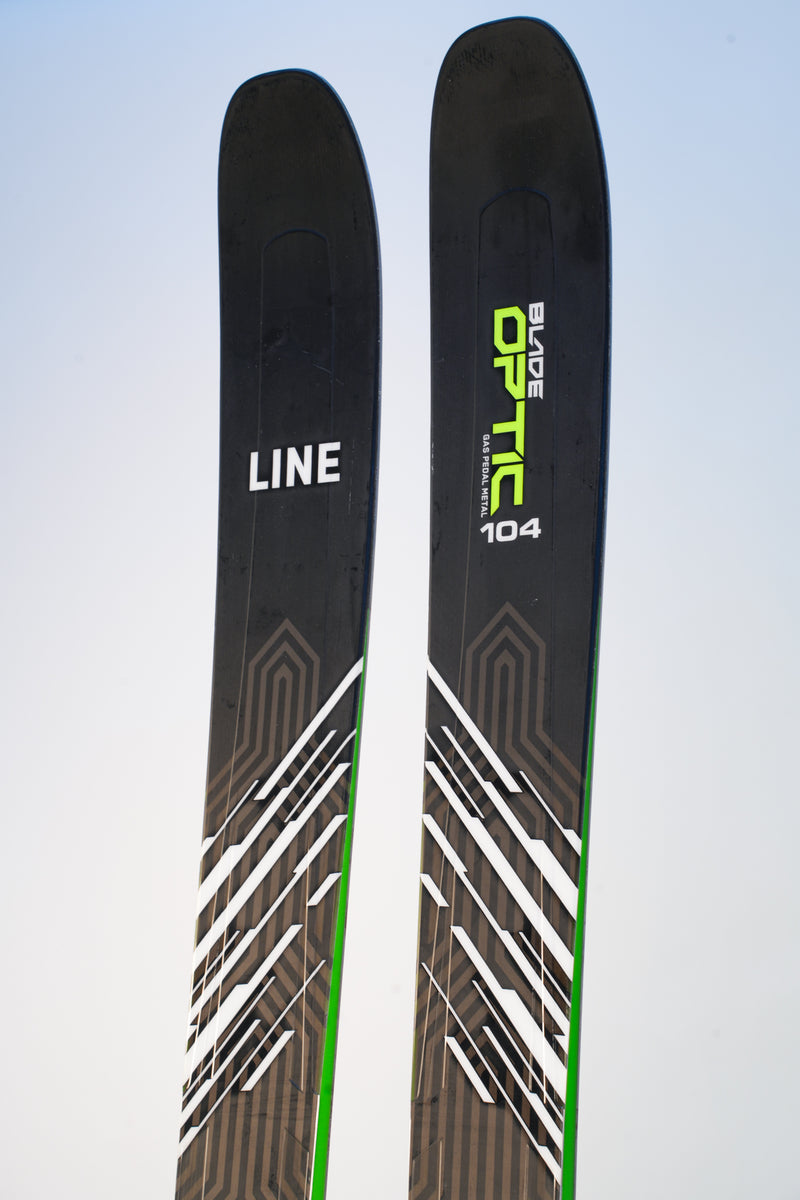 Load image into Gallery viewer, Line Blade Optic 104 Ski 2023
