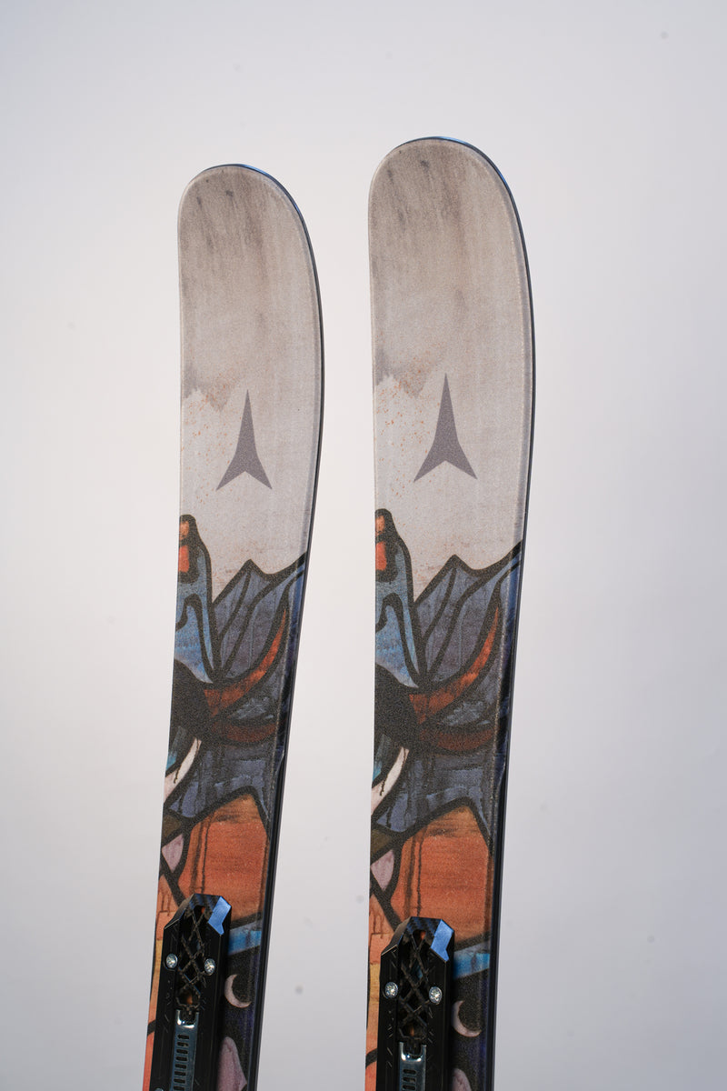 Load image into Gallery viewer, Atomic Bent Jr. Ski w/ Atomic C5 Binding 2026
