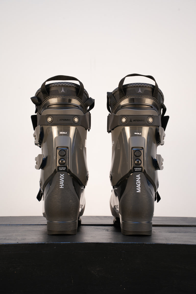 Load image into Gallery viewer, Atomic Hawx Magna 110 S Ski Boot 2027
