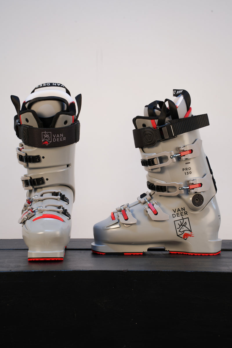 Load image into Gallery viewer, Van Deer RBS Pro 130 Ski Boot 2027
