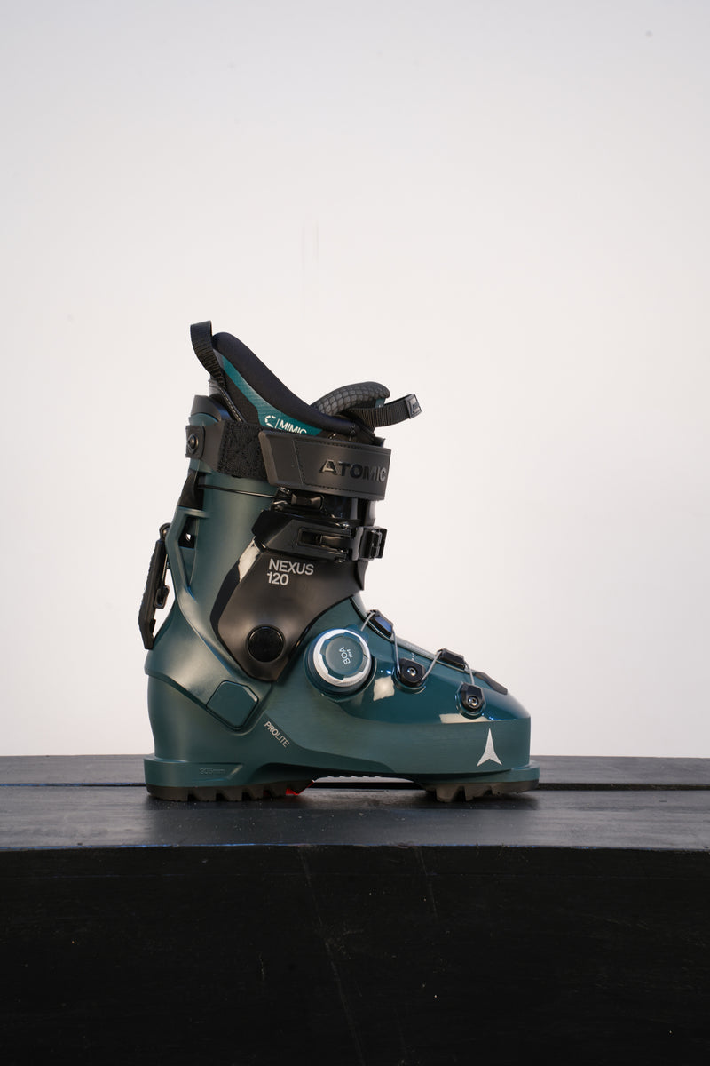 Load image into Gallery viewer, Atomic Nexus 120 BOA Ski Boot 2027
