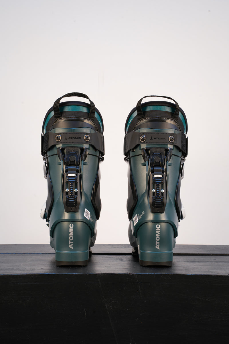 Load image into Gallery viewer, Atomic Nexus 120 BOA Ski Boot 2027
