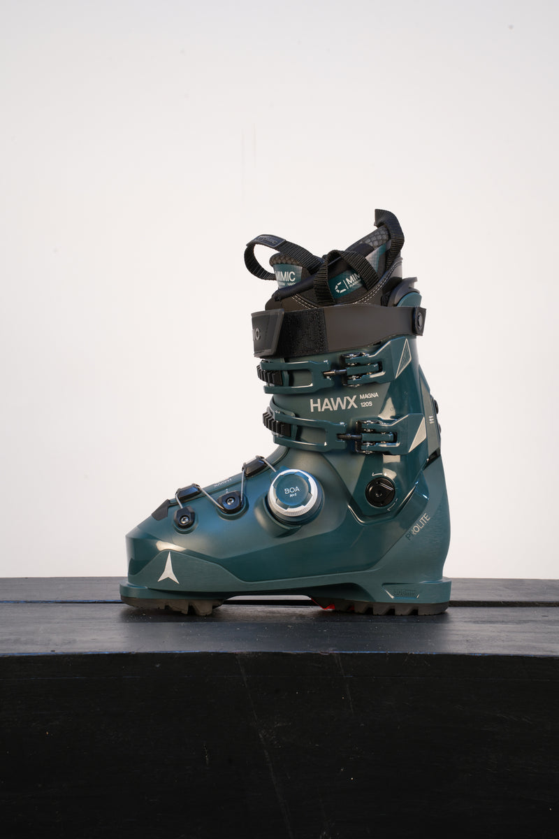 Load image into Gallery viewer, Atomic Hawx Magna 120 S BOA Ski Boot 2027
