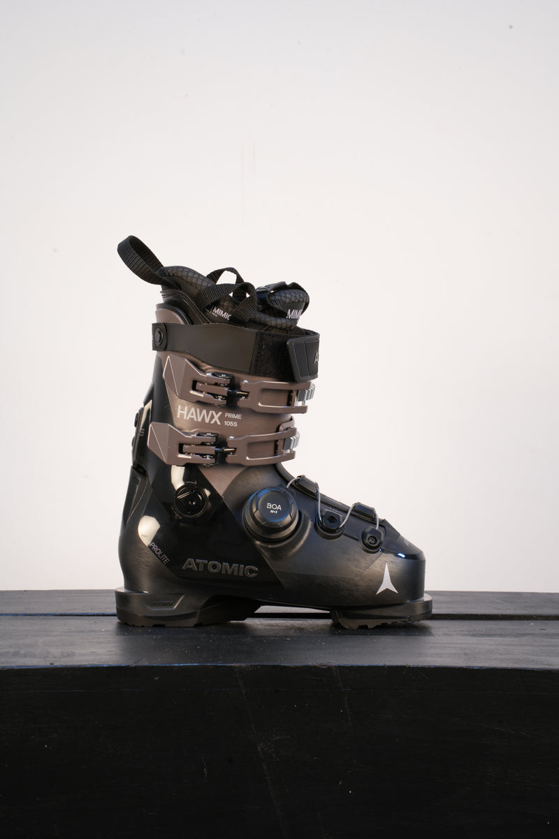 Load image into Gallery viewer, Atomic Women's Hawx Prime 105 S BOA Ski Boot 2027
