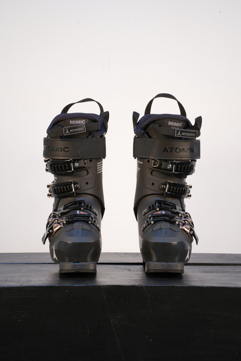 Load image into Gallery viewer, Atomic Women's Hawx Magna 105 S Ski Boot 2027
