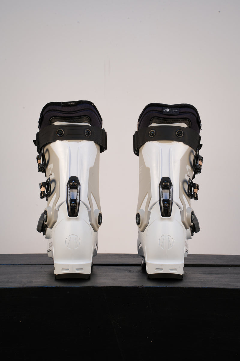 Load image into Gallery viewer, Tecnica Women's Mach BOA 95 MV GW Ski Boot 2027

