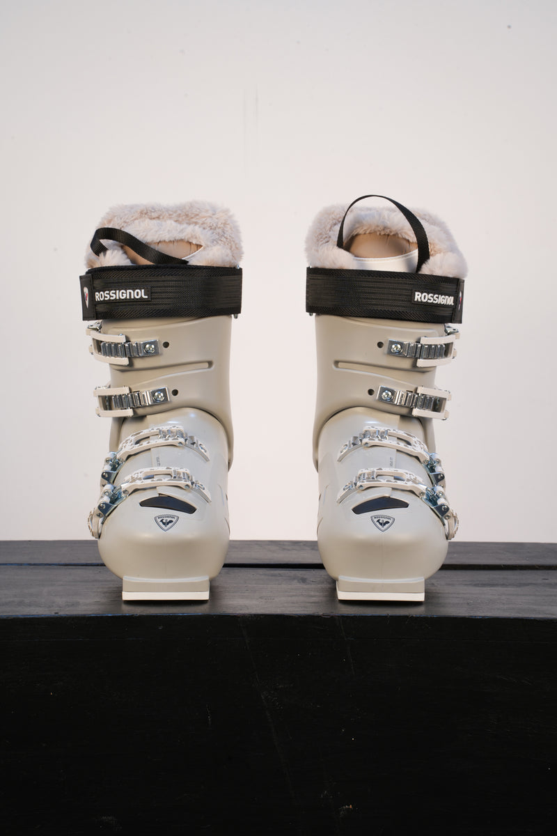 Load image into Gallery viewer, Rossignol Women's Track 70 Ski Boot 2027
