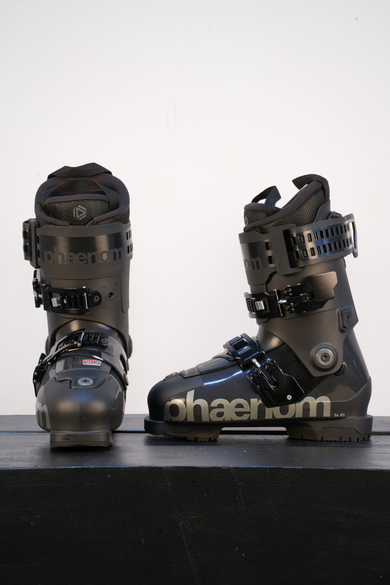 Load image into Gallery viewer, Phaenom fs 01 100Ski boot 2026
