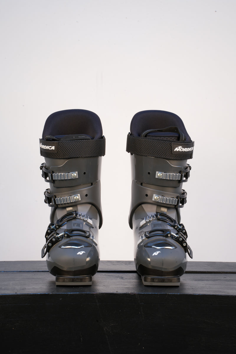 Load image into Gallery viewer, Nordica Sportmachine 3 80 Ski Boot 2027
