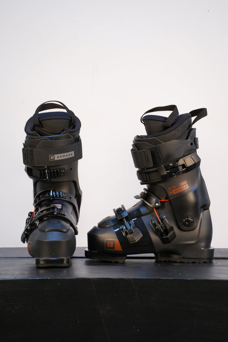 Load image into Gallery viewer, Armada AR One 100 MV Ski Boot 2027
