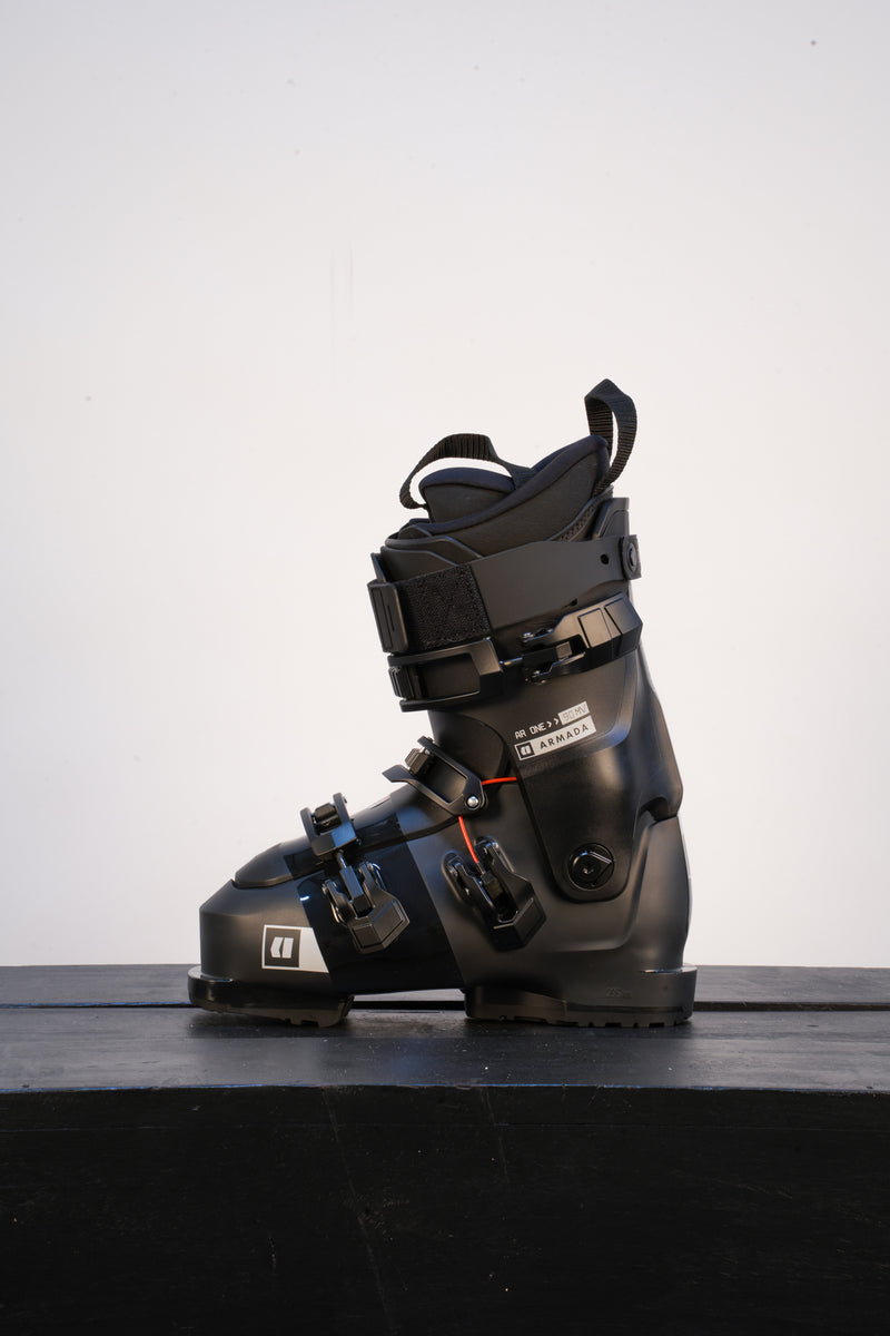 Load image into Gallery viewer, Armada AR One 90 MV Ski Boot 2027

