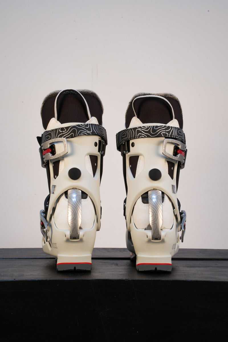 Load image into Gallery viewer, Dahu 23 W Ecorce 01 110
