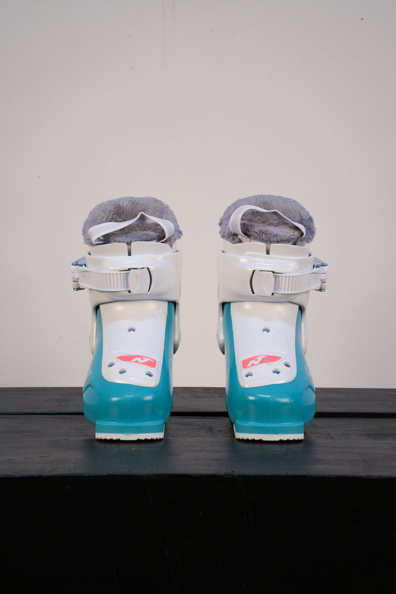 Load image into Gallery viewer, Nordica Speedmachine J1 (Girl) Juniors Ski Boot 2026
