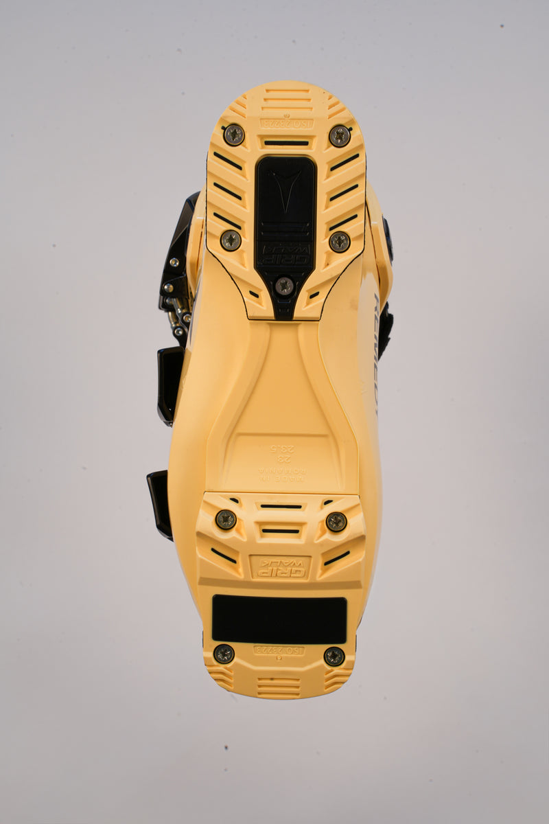 Load image into Gallery viewer, Atomic Remedy TJ 65 Ski Boot 2026
